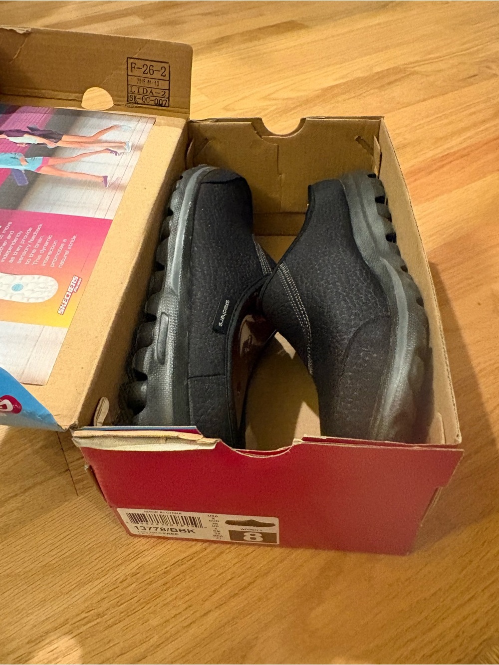 NIB Women’s Sketchers Black Slip-On Memory Foam Shoes 8